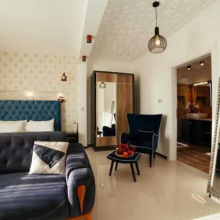 Hotel Platinum Ulcinj Ngoại thất bức ảnh