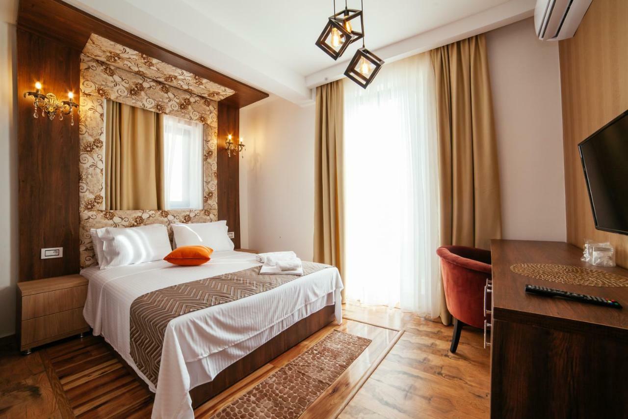 Hotel Platinum Ulcinj Ngoại thất bức ảnh