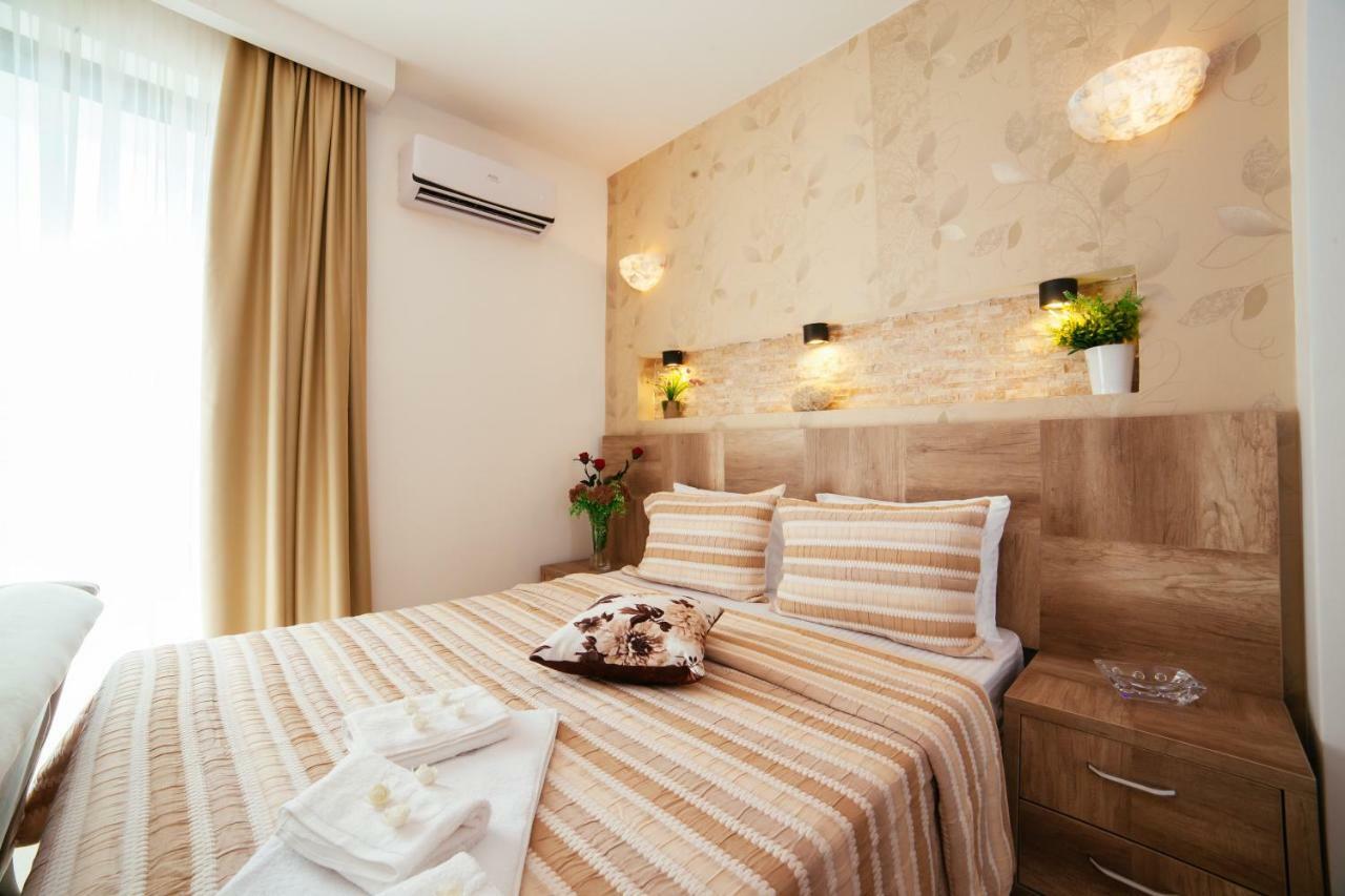 Hotel Platinum Ulcinj Ngoại thất bức ảnh