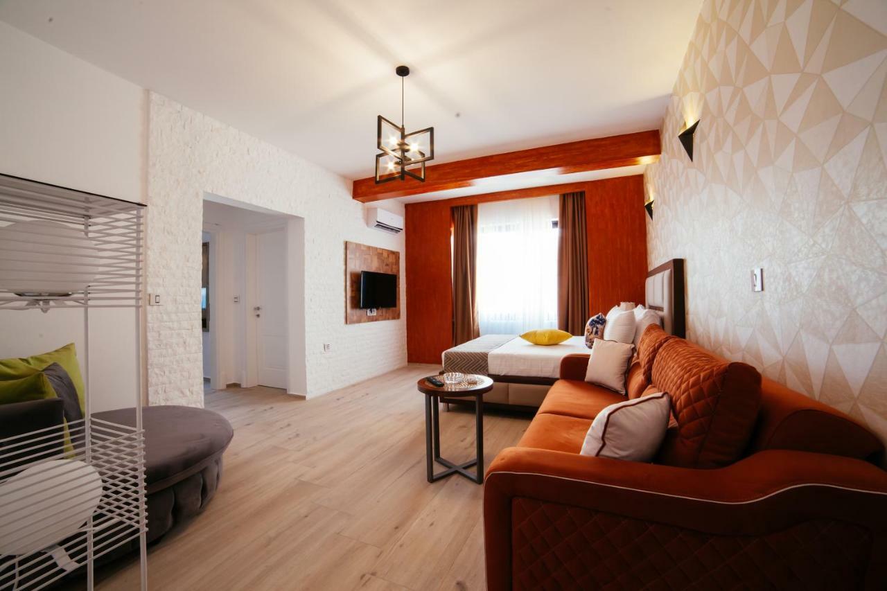 Hotel Platinum Ulcinj Ngoại thất bức ảnh
