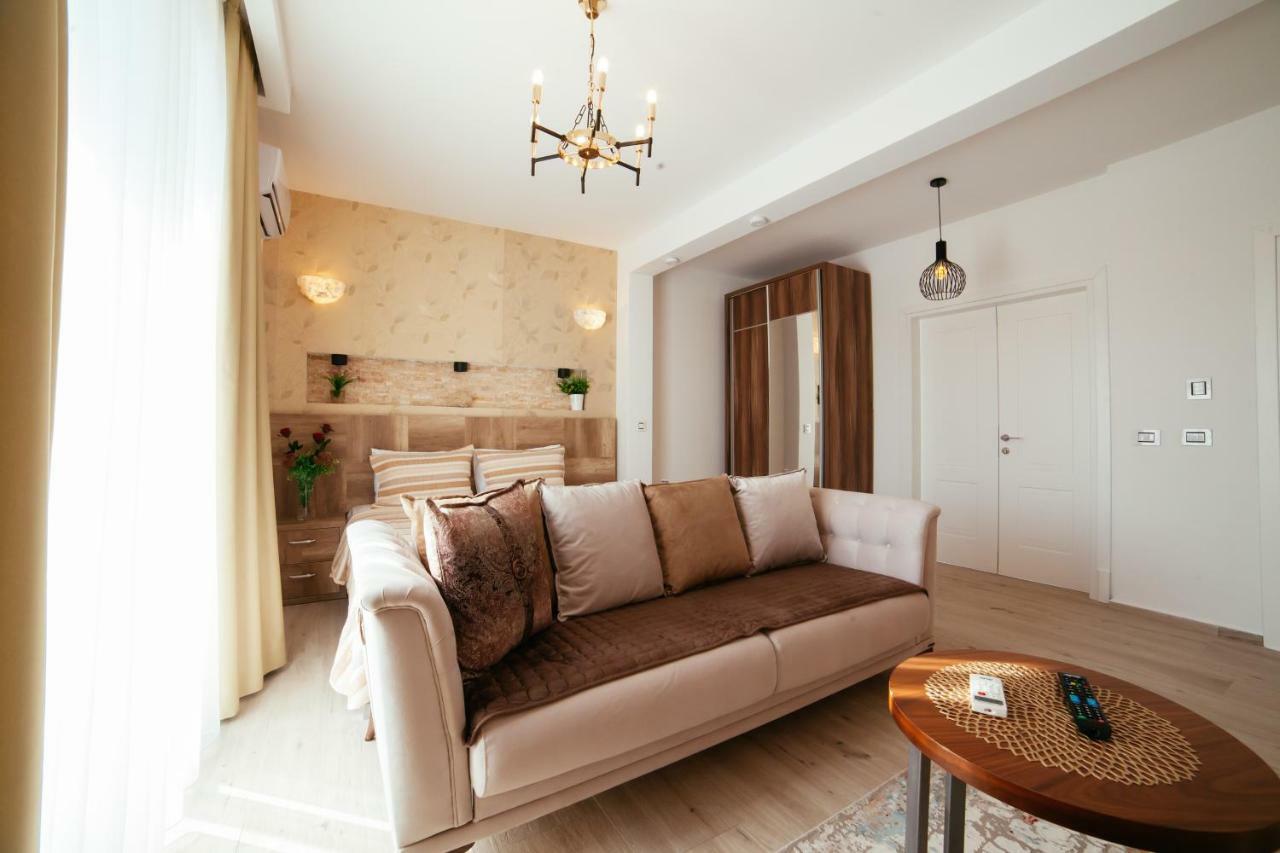 Hotel Platinum Ulcinj Ngoại thất bức ảnh