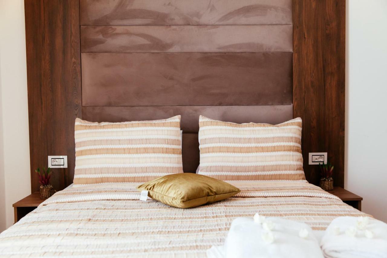 Hotel Platinum Ulcinj Ngoại thất bức ảnh