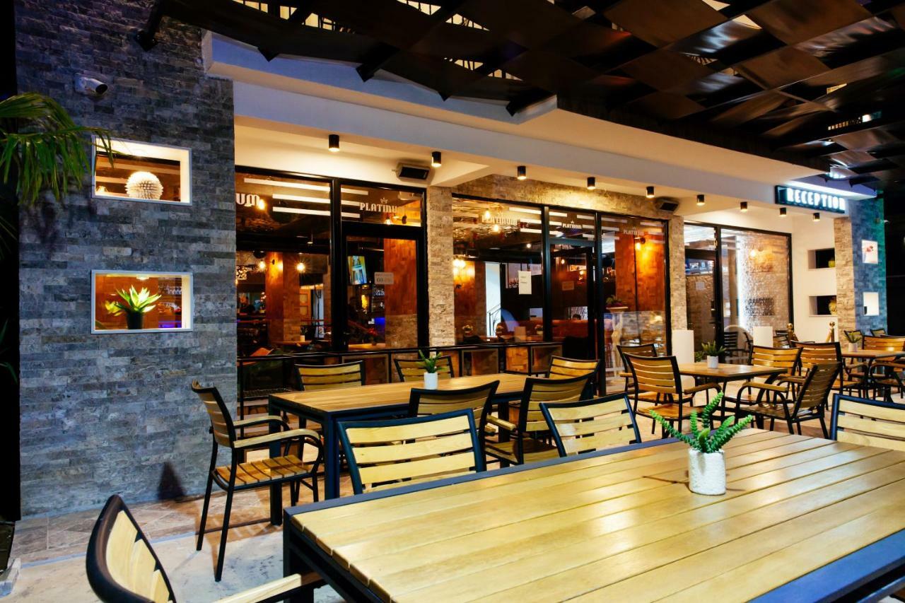 Hotel Platinum Ulcinj Ngoại thất bức ảnh