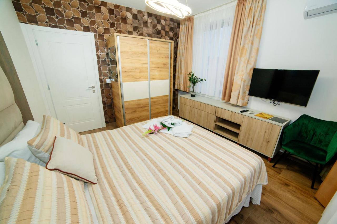 Hotel Platinum Ulcinj Ngoại thất bức ảnh