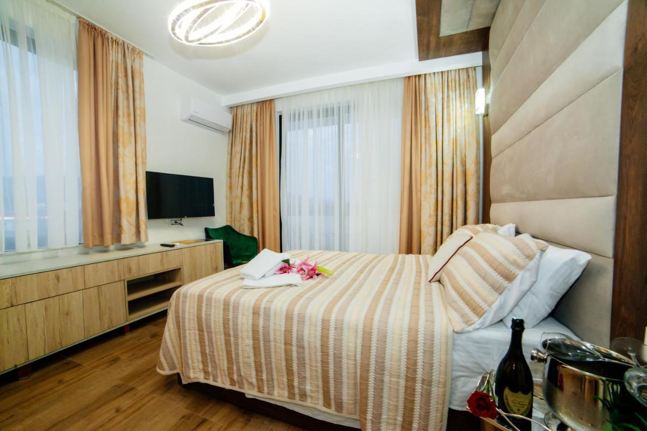 Hotel Platinum Ulcinj Ngoại thất bức ảnh