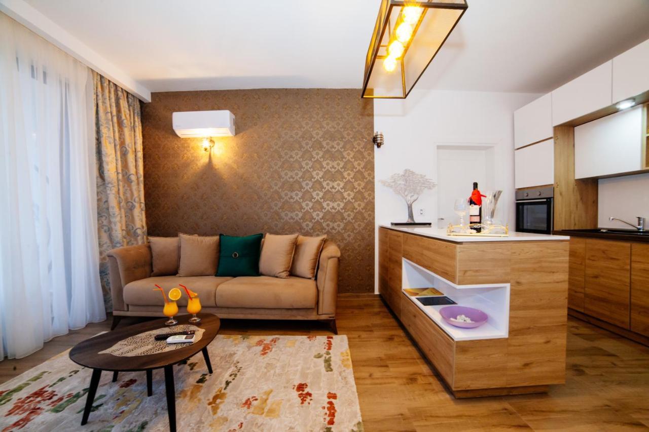 Hotel Platinum Ulcinj Ngoại thất bức ảnh